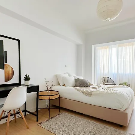 Accommodatie bij particulieren Campo Grande L Elegant Urban Stay, Quick Airport Access