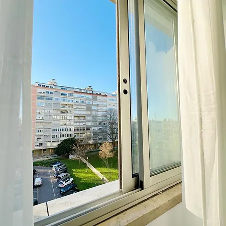 Soar I Urban Nest - Near Airport & Park Kwatera prywatna