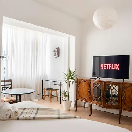 Ubytování v soukromí Soar I Urban Nest - Near Airport & Park