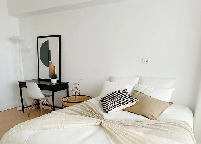 Δωμάτια σε οικογενειακή κατοικία Soar L Av L Elegant Urban Quick Airport Access