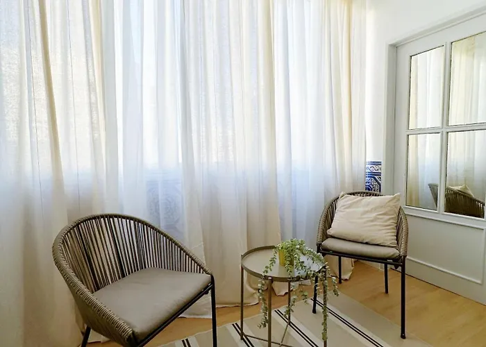 Δωμάτια σε οικογενειακή κατοικία Soar L Av L Elegant Urban Quick Airport Access