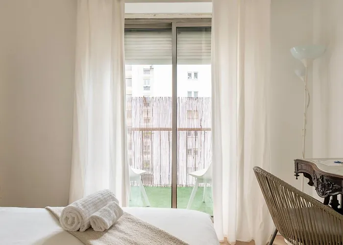 Soar L Av L Elegant Urban Quick Airport Access * Lisbon