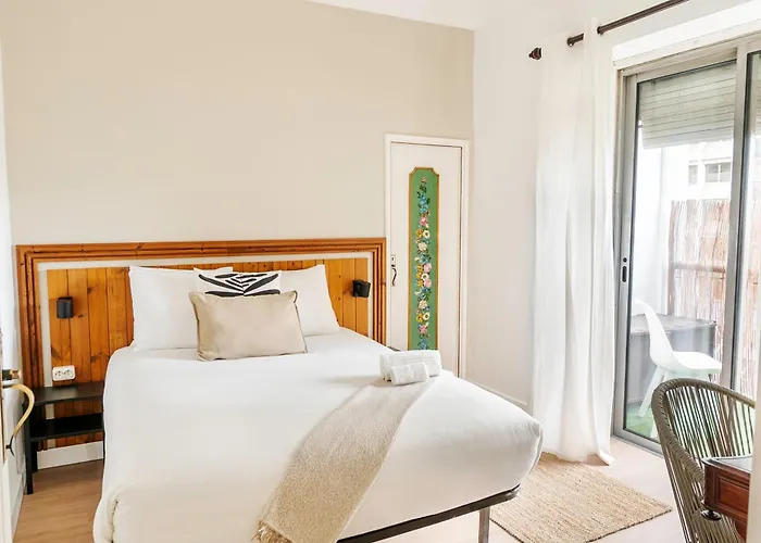 Soar L Av L Elegant Urban Quick Airport Access Homestay *